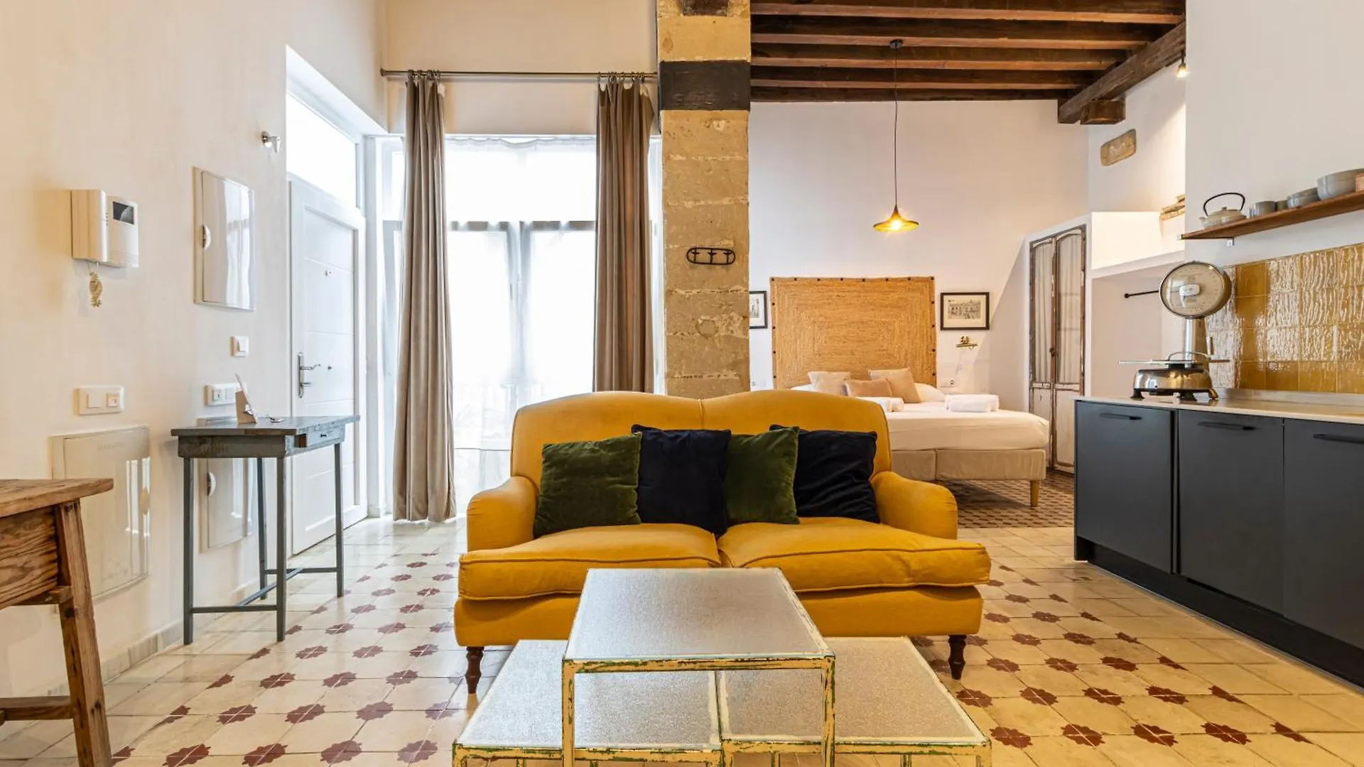 Allo Apartments Amargura II Centro Loft Jerez de la Frontera Spain