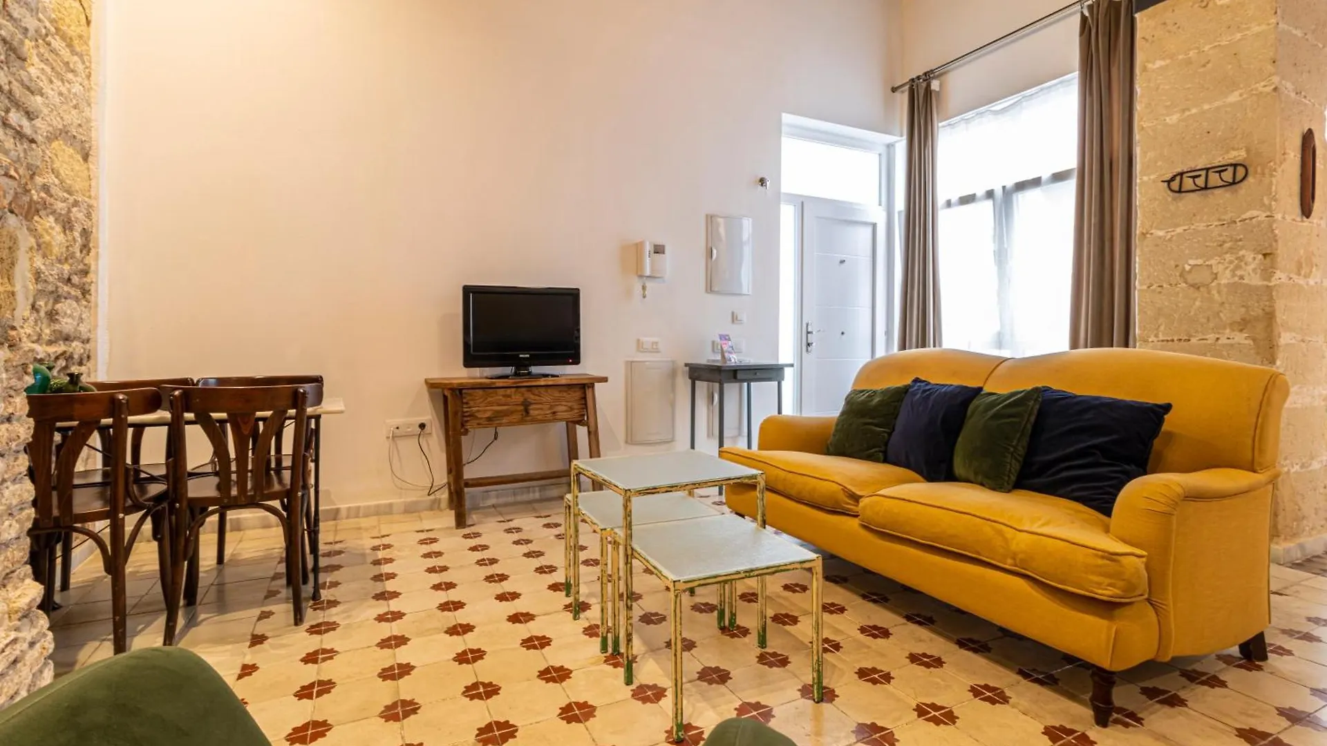 Allo Apartments Amargura II Centro Loft Jerez de la Frontera 0*,  Spain