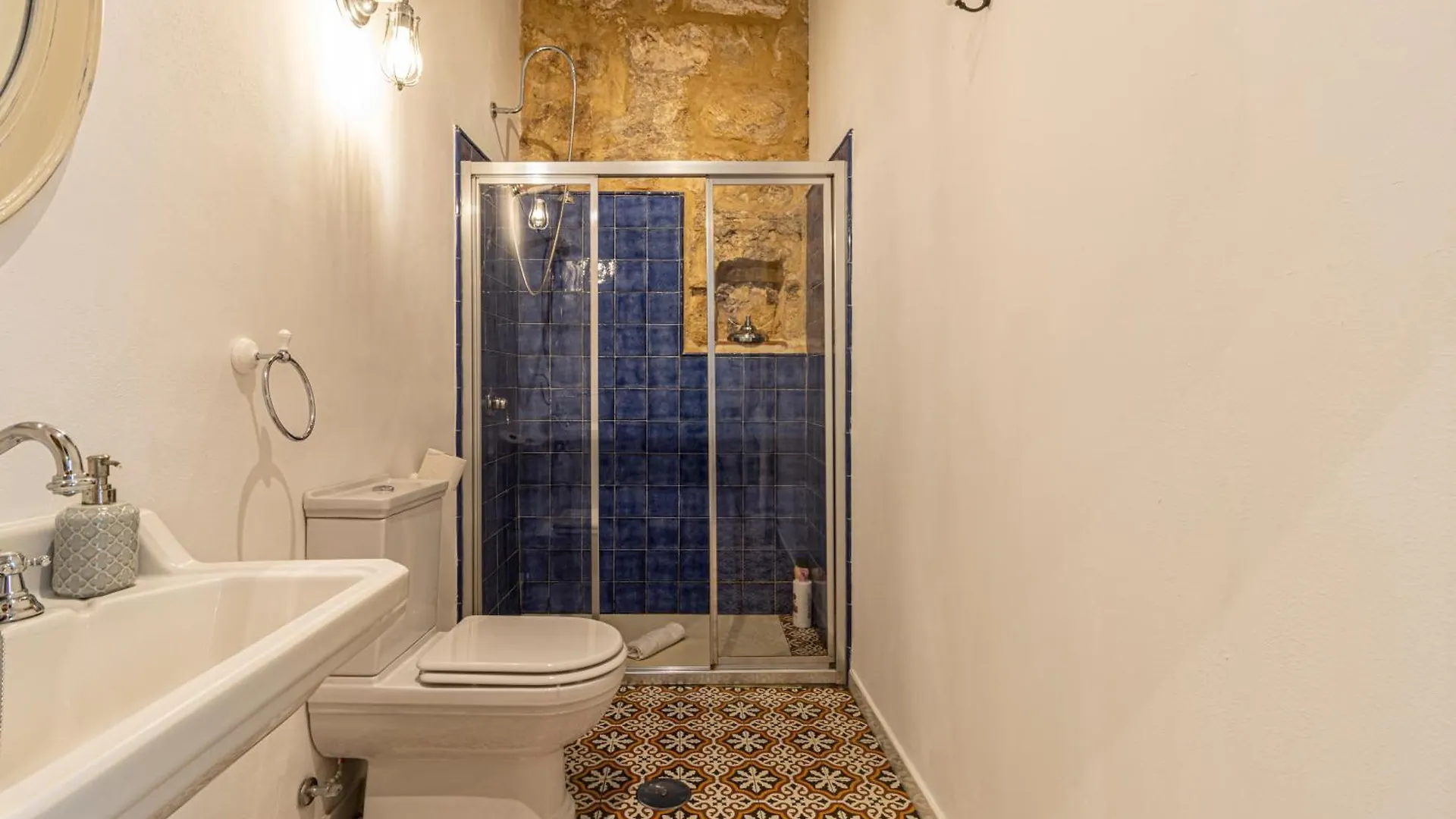 Allo Apartments Amargura II Centro Loft Jerez de la Frontera 0*,  Spain